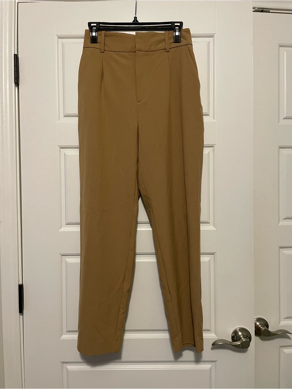 Zara Women's Straight-Leg Pants in Tan